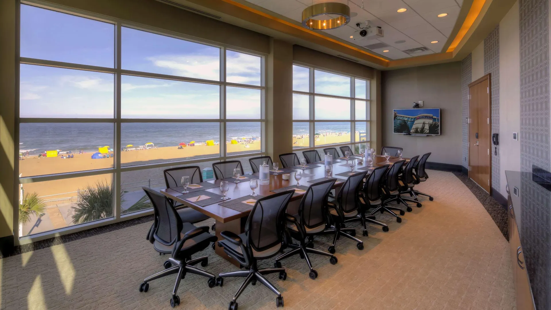 Hotel Hilton Garden Inn Virginia Beach Oceanfront