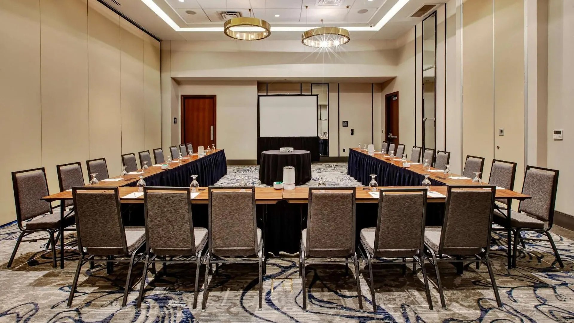 Hilton Garden Inn Virginia Beach Oceanfront